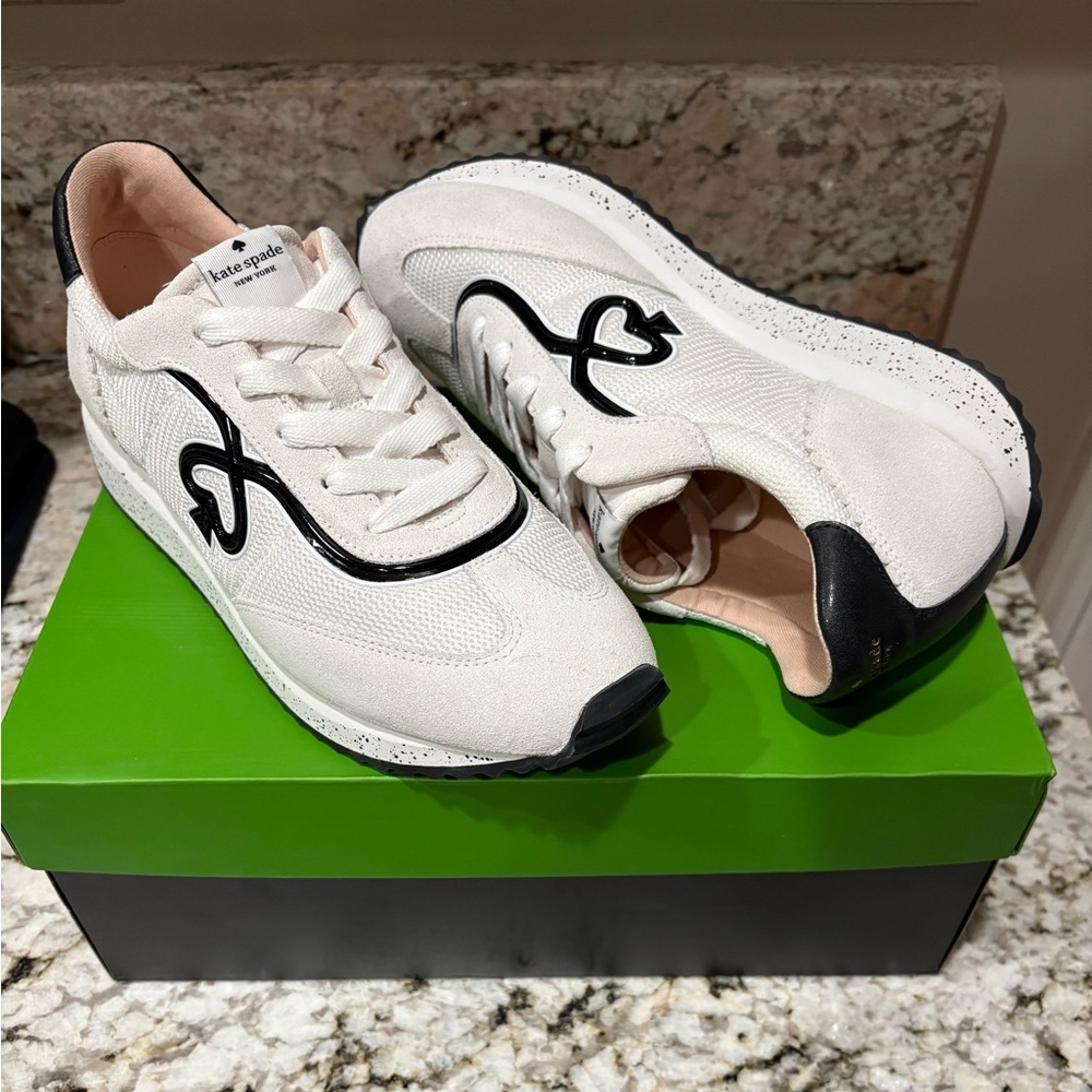 Kate Spade Brigitte Runner Sneakers Optic White and Black Size 10 B